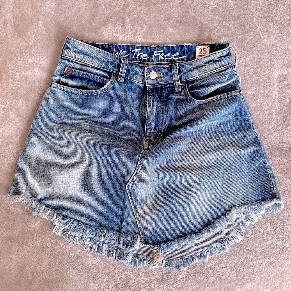 We The Free- Free People Denim Skirt. Size 25